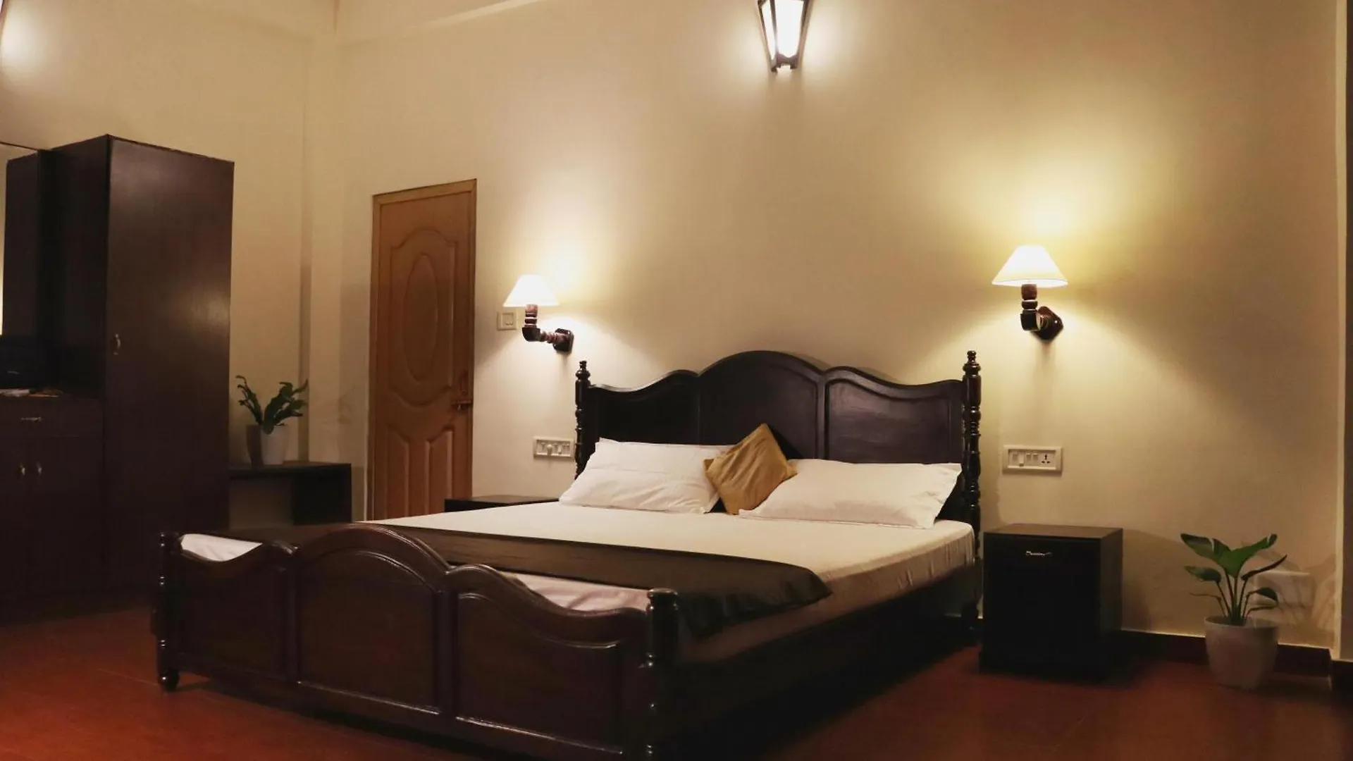 Ξενοδοχείο The Travancore Palace Beach Resort Kovalam