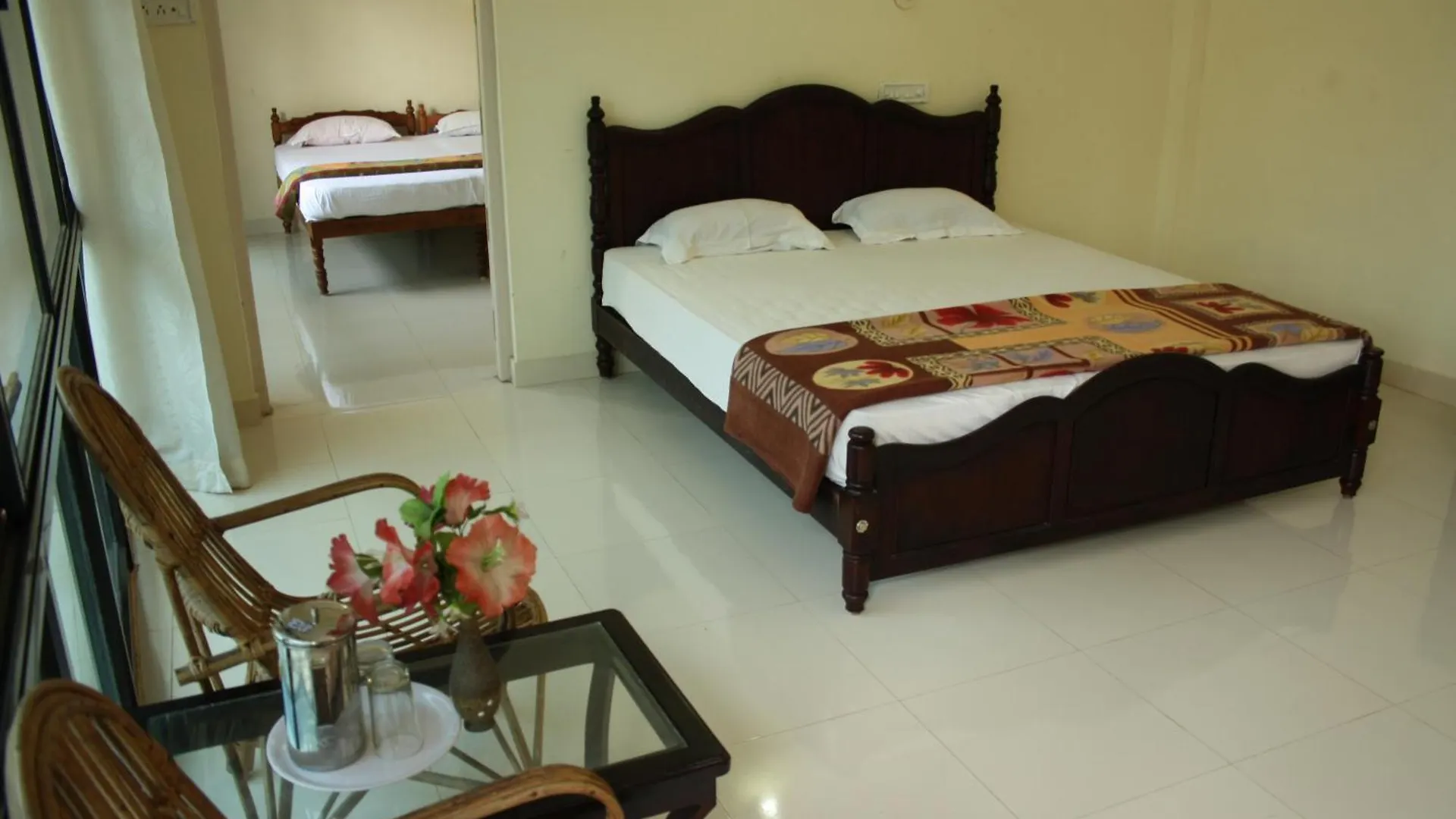 The Travancore Palace Beach Resort Kovalam 2*,  Ινδία